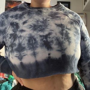 tie dye cropped sweatshirt